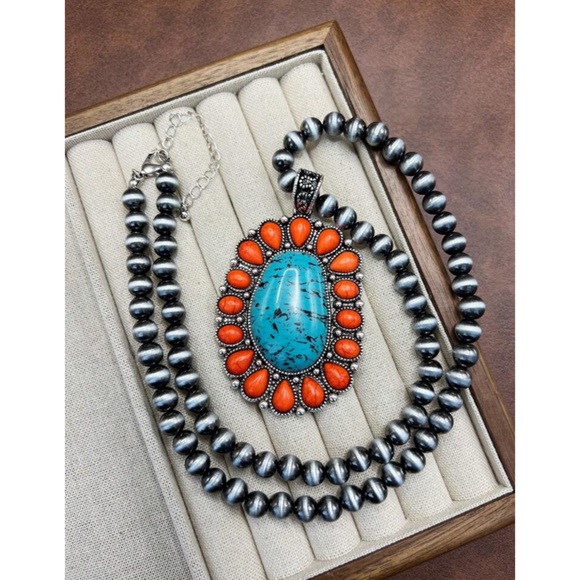 Large Vintage Western-Style Faux Pearl CBC Beaded Chain Flower Pendant Necklace - Picture 1 of 3